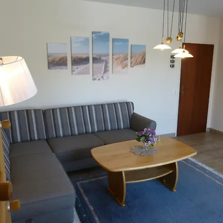 Mit Terrasse, Ostseebad Apartment *